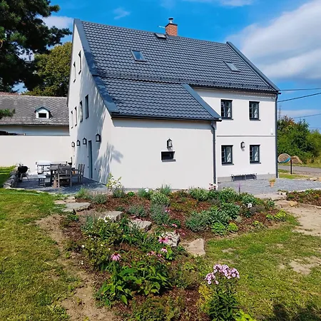 Semesterbostad Velka Javorska Žandov